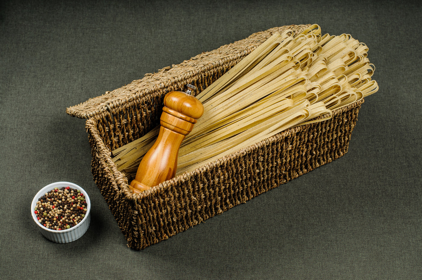 Four Peppercorn Pasta Luce Linguine (Low-Carb/High Protein) - 16 oz.